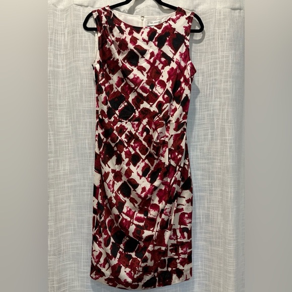 St. John Dresses & Skirts - St. John Collection Womens Midi Dress Size 6 Ruched Red & White Patterned Silk